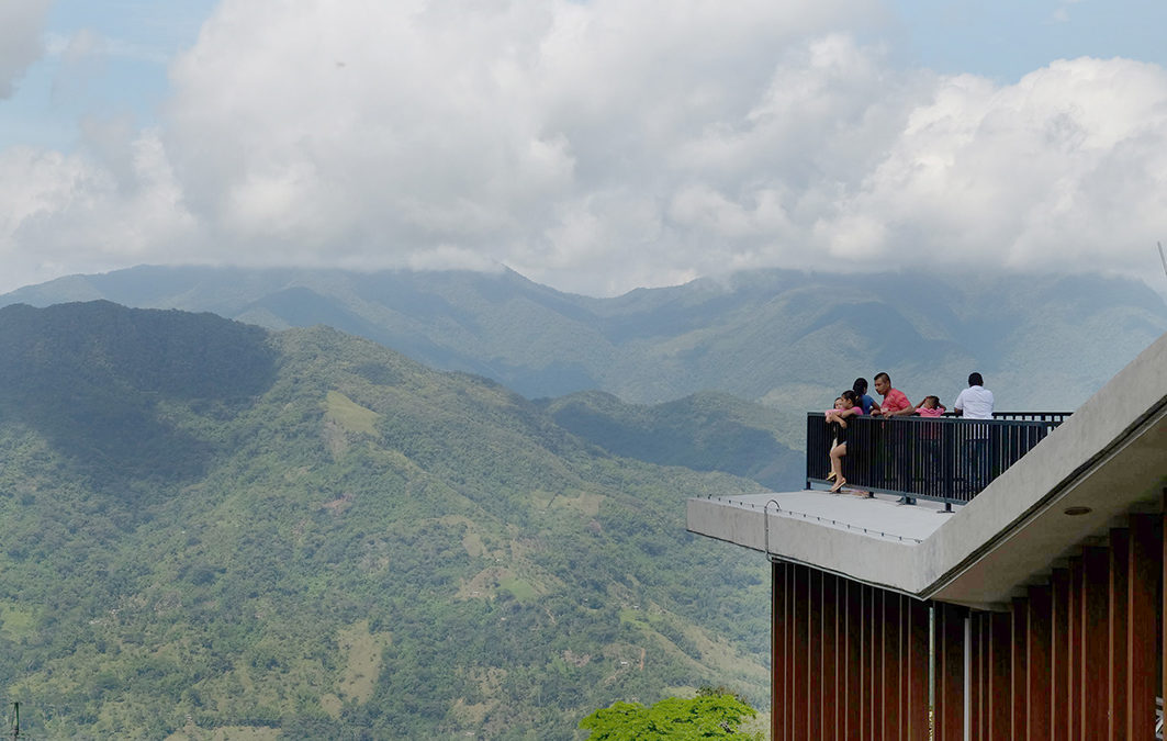 Parque Educativo “Huellas” en Antioquia. De la violencia a la educación